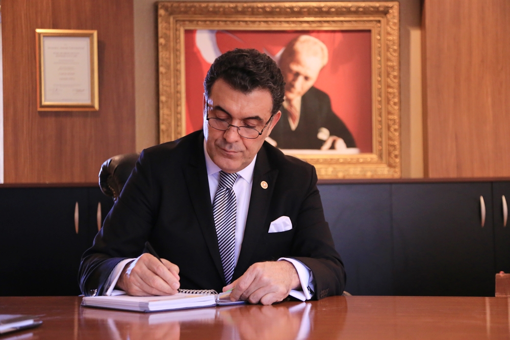 BAŞKAN DEMİR’DEN TBMM’NİN AÇILIŞ YIL DÖNÜMÜ VE 23 NİSAN KUTLAMA MESAJI