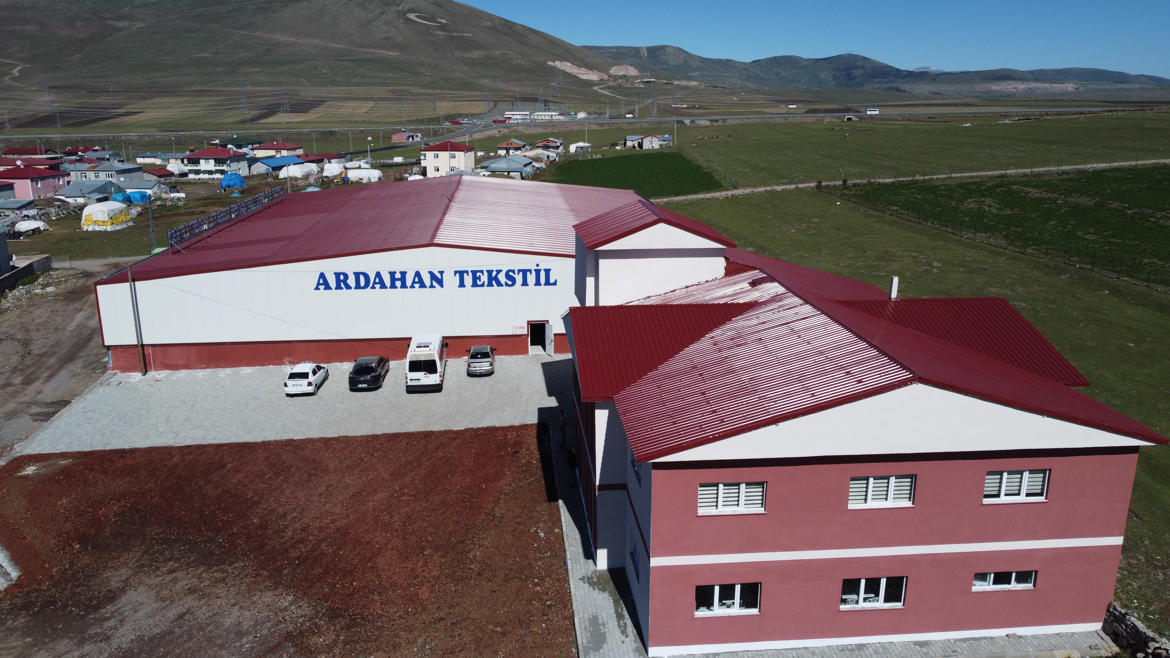 İŞSİZLİĞİN AZALTILMASI AMACIYLA TEKSTİL FABRİKASI